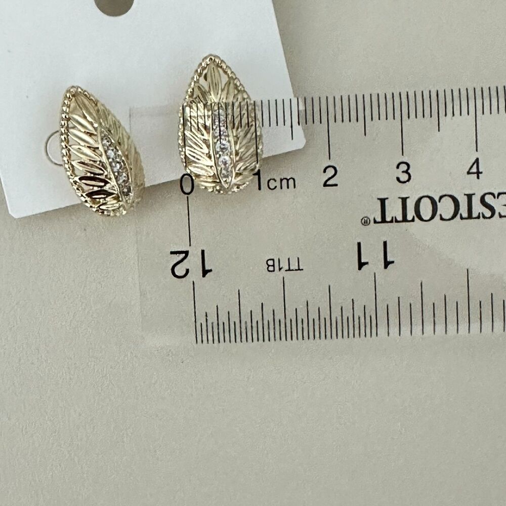 14K Gold Plated High Quality Women's Earring Stud Leaf Cubic Zirconia - Picture 5 of 8
